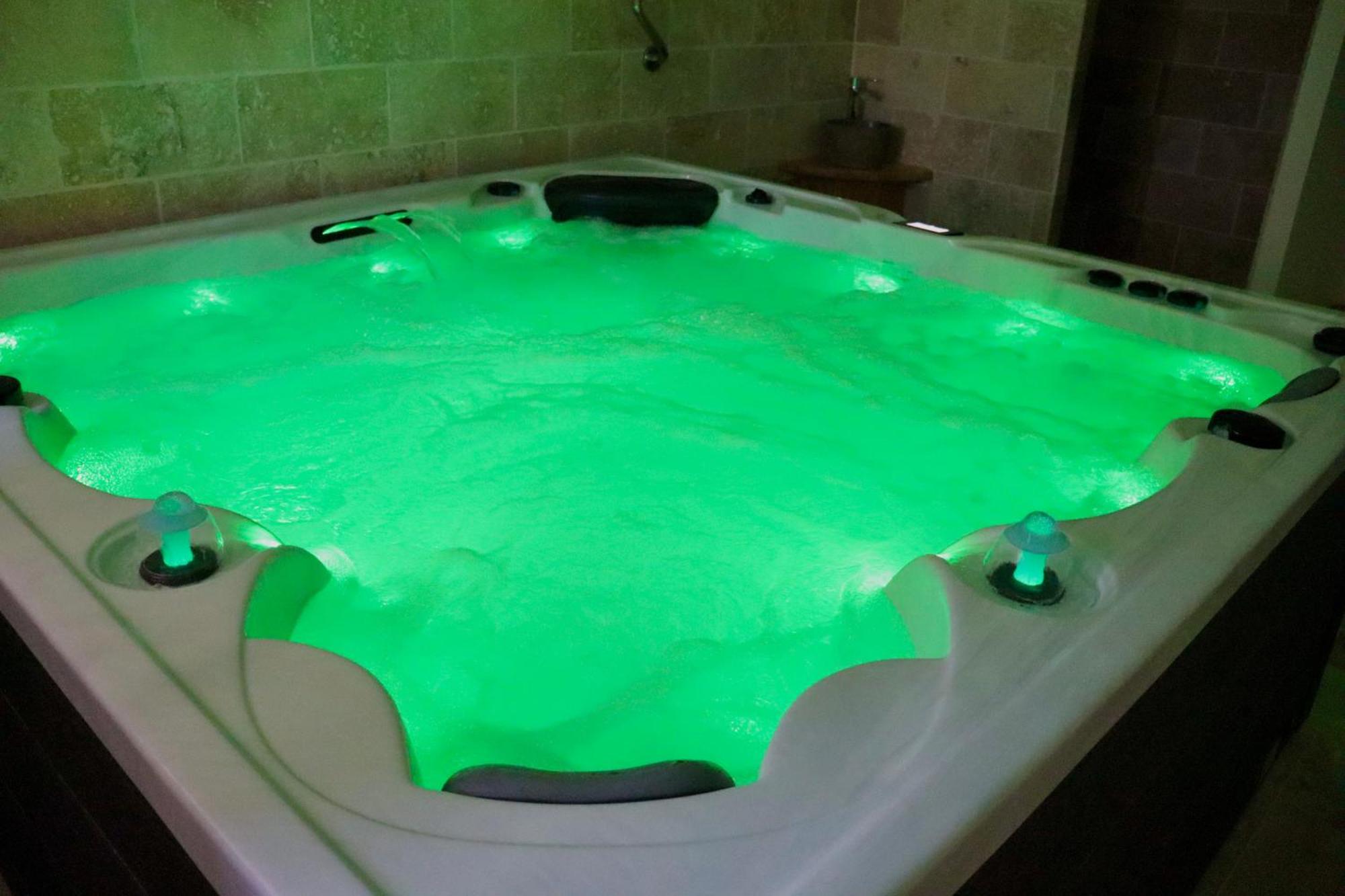 Chambres D'Hotes Avec Jacuzzi Et Piscine Au Mas De Cadoule Saint-Just  Extérieur photo